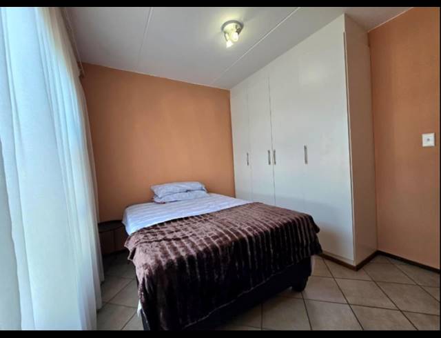 2 BEDROOM TOWNHOUSE FOR SALE IN ALBERTSDAL